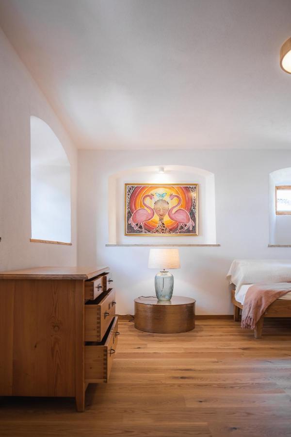 Historische Wohnung Mit Gehobenem Ambiente Walting Exterior foto
